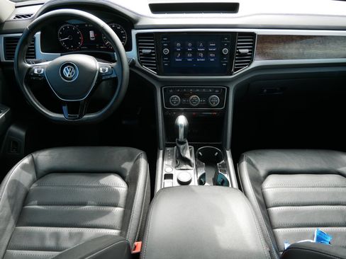 Used 2019 Volkswagen Atlas SEL Premium image 10