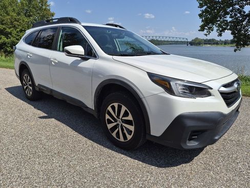 Used 2020 Subaru Outback Premium AWD/4WD image 1