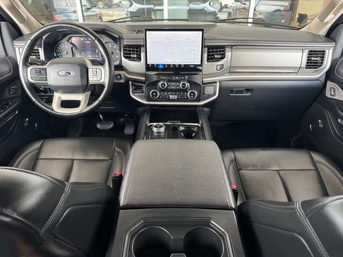 Used 2024 Ford Expedition XLT AWD/4WD image 25