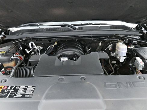 Used 2020 GMC Yukon Denali w/ Denali Premium Package image 45