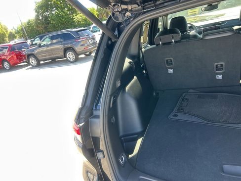 Certified 2024 Jeep Grand Cherokee Limited image 31