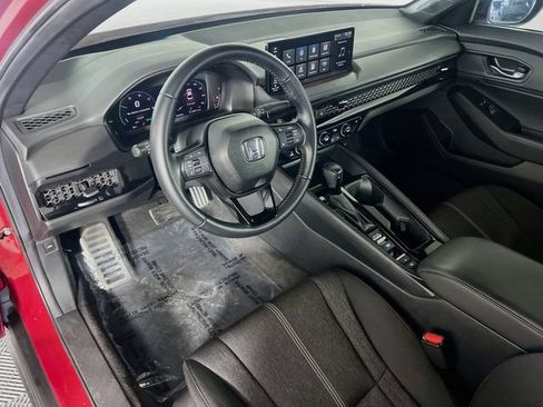 Used 2025 Honda Accord Sport image 11