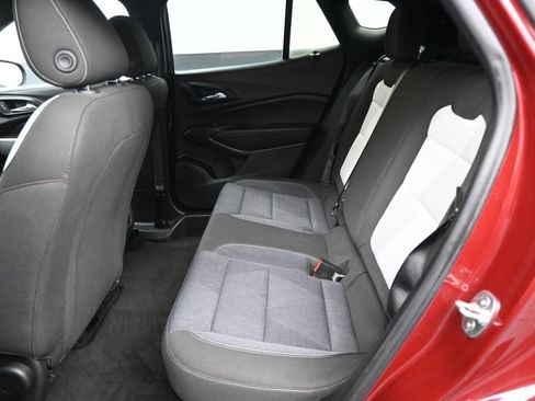 Used 2024 Chevrolet Trax RS FWD image 10