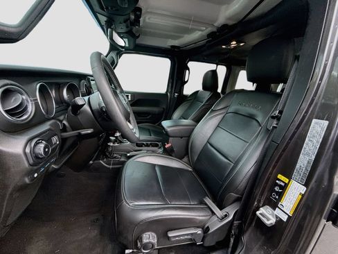 Used 2023 Jeep Wrangler Unlimited Sahara AWD/4WD image 23