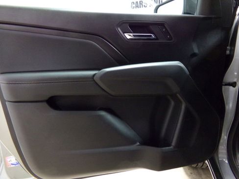 New 2025 Chevrolet Colorado LT w/ LT Convenience Package image 14