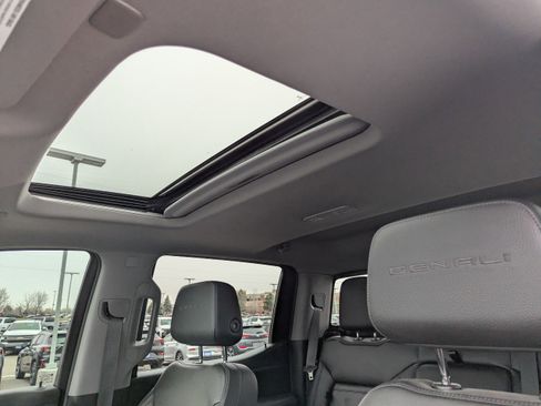 Used 2021 GMC Sierra 1500 Denali w/ Denali Ultimate Package image 30