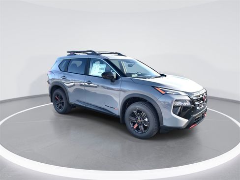 New 2026 Nissan Rogue SV image 2