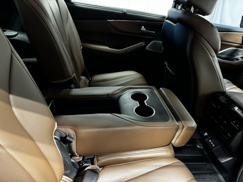 Certified 2025 Acura MDX FWD w/ Technology Package image 39
