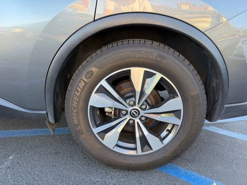 Used 2023 Nissan Murano SV image 4