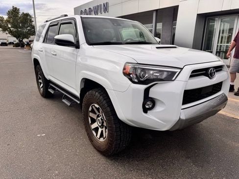 Used 2022 Toyota 4Runner TRD Off-Road AWD/4WD image 3