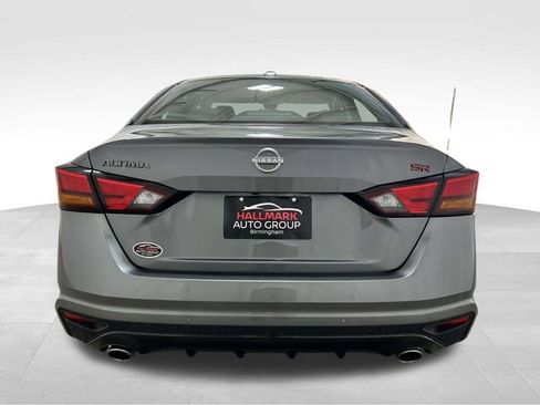 Used 2024 Nissan Altima 2.5 SR FWD image 3
