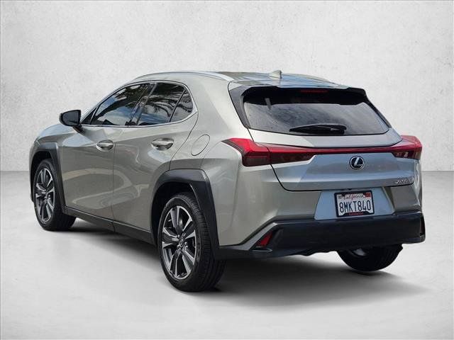 Used 2019 Lexus UX 200 w/ Accessory Package FWD image 9