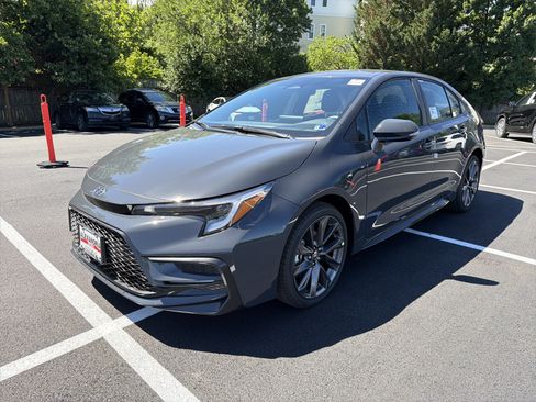 New 2026 Toyota Corolla SE FWD image 1