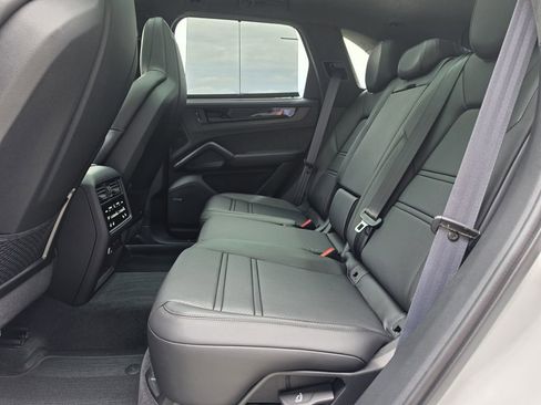 New 2026 Porsche Cayenne GTS AWD/4WD image 14