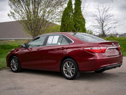 Used 2016 Toyota Camry SE FWD image 7
