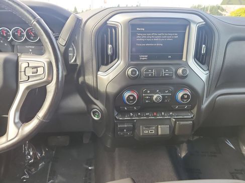 Used 2022 Chevrolet Silverado 1500 LT AWD/4WD image 26