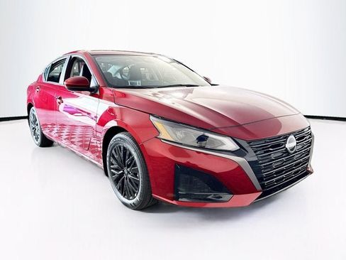 New 2026 Nissan Altima 2.5 SV w/ SV Special Edition Package FWD image 3