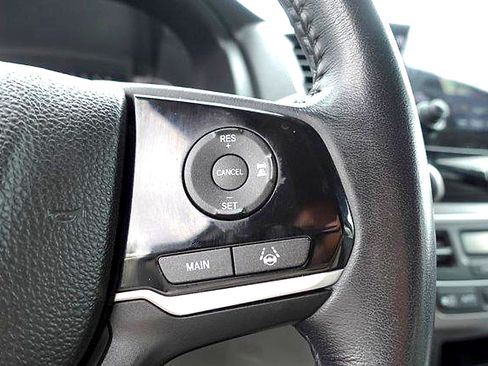Used 2021 Honda Pilot Special Edition image 16