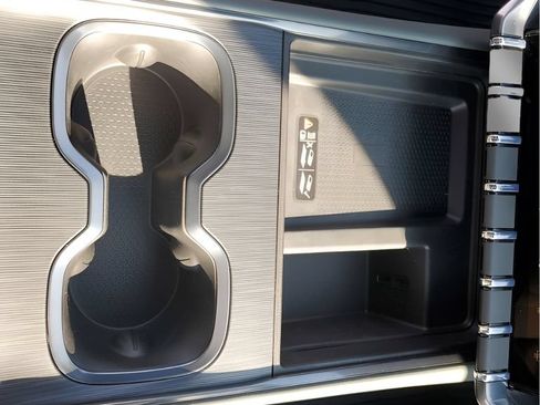 New 2026 GMC Acadia AT4 w/ Luxury Package AWD/4WD image 45