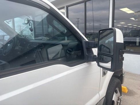 Used 2008 Ford F350 4x4 Crew Cab DRW Super Duty image 10