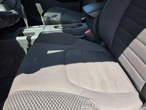Used 2013 Nissan Frontier Desert Runner RWD image 15