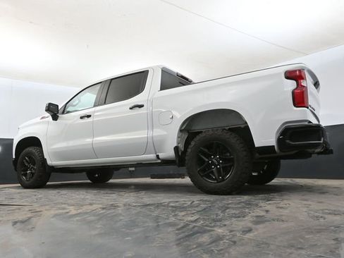 Used 2021 Chevrolet Silverado 1500 LT Trail Boss w/ Convenience Package II AWD/4WD image 17