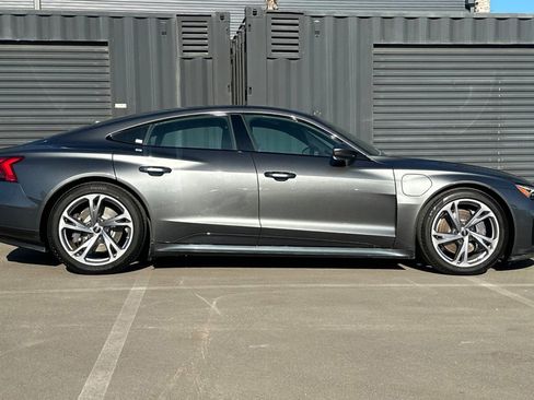 Used 2022 Audi e-tron GT Premium Plus image 9