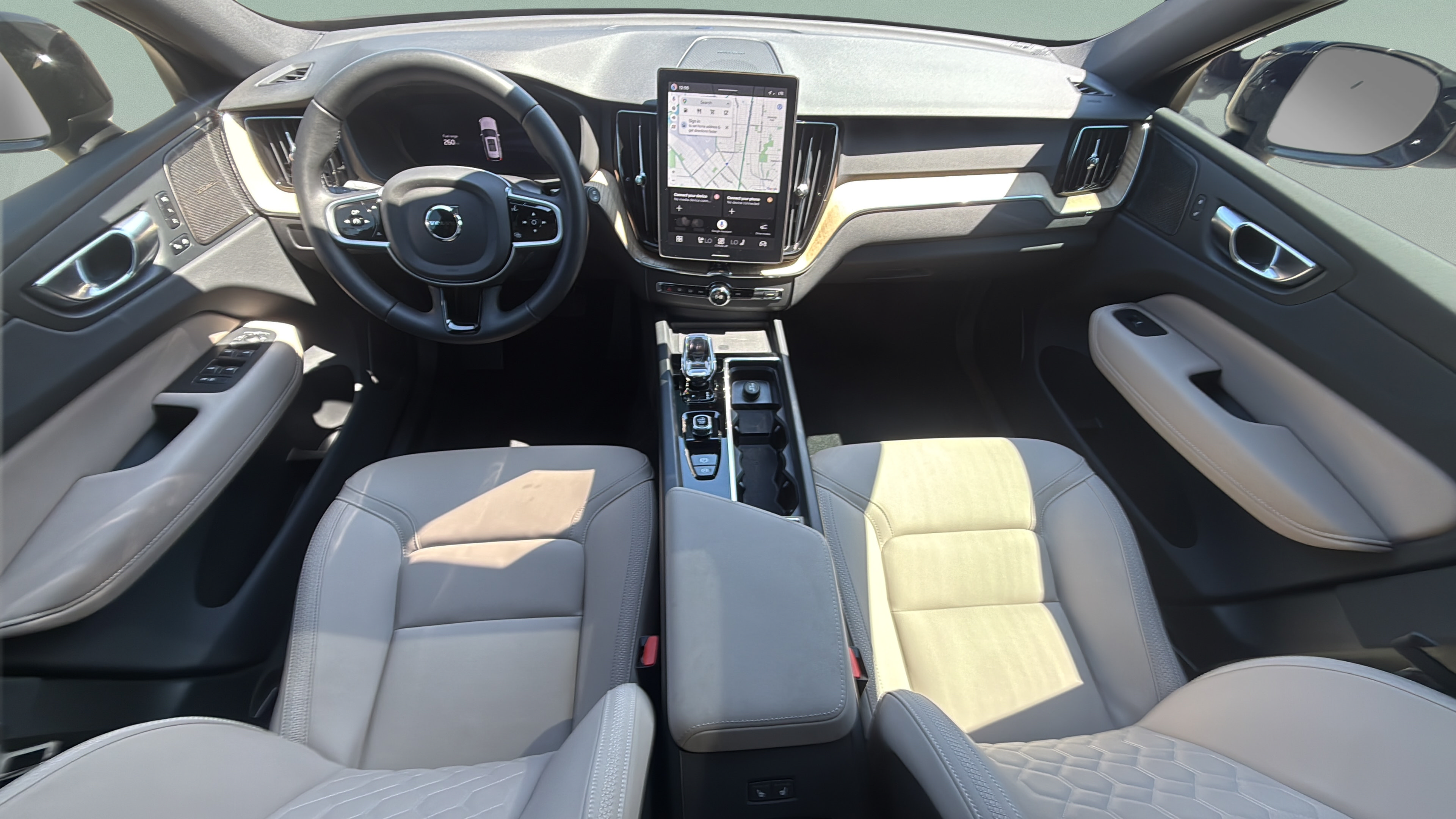 Used 2026 Volvo XC60 B5 Plus w/ Protection Package Premier AWD/4WD image 17