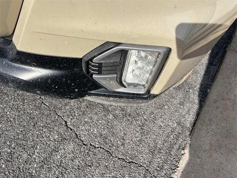 Used 2022 GMC Canyon Elevation w/ Trailering Package image 4