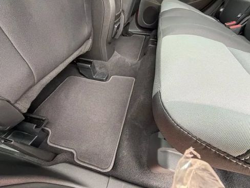 Used 2015 Ford Escape SE AWD/4WD image 23