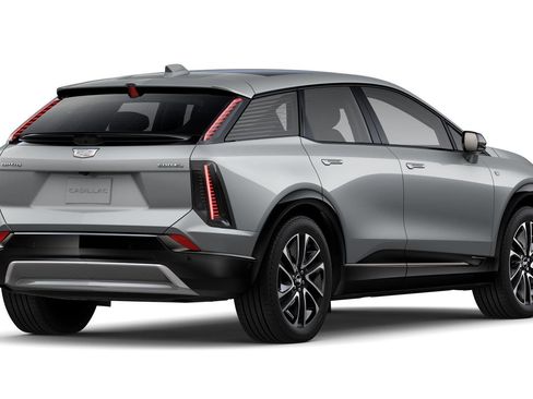 New 2025 Cadillac Optiq Sport 1 image 29