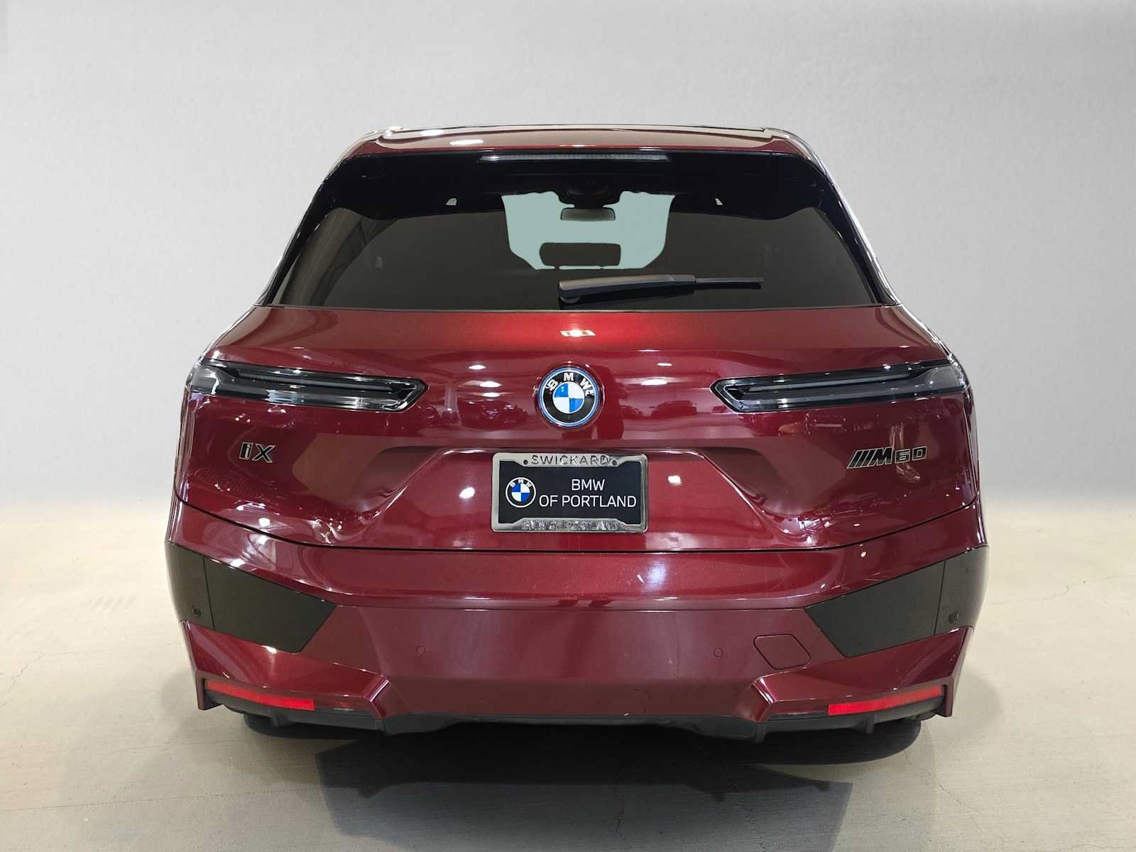 Used 2023 BMW iX M60 w/ Executive Package AWD/4WD image 4