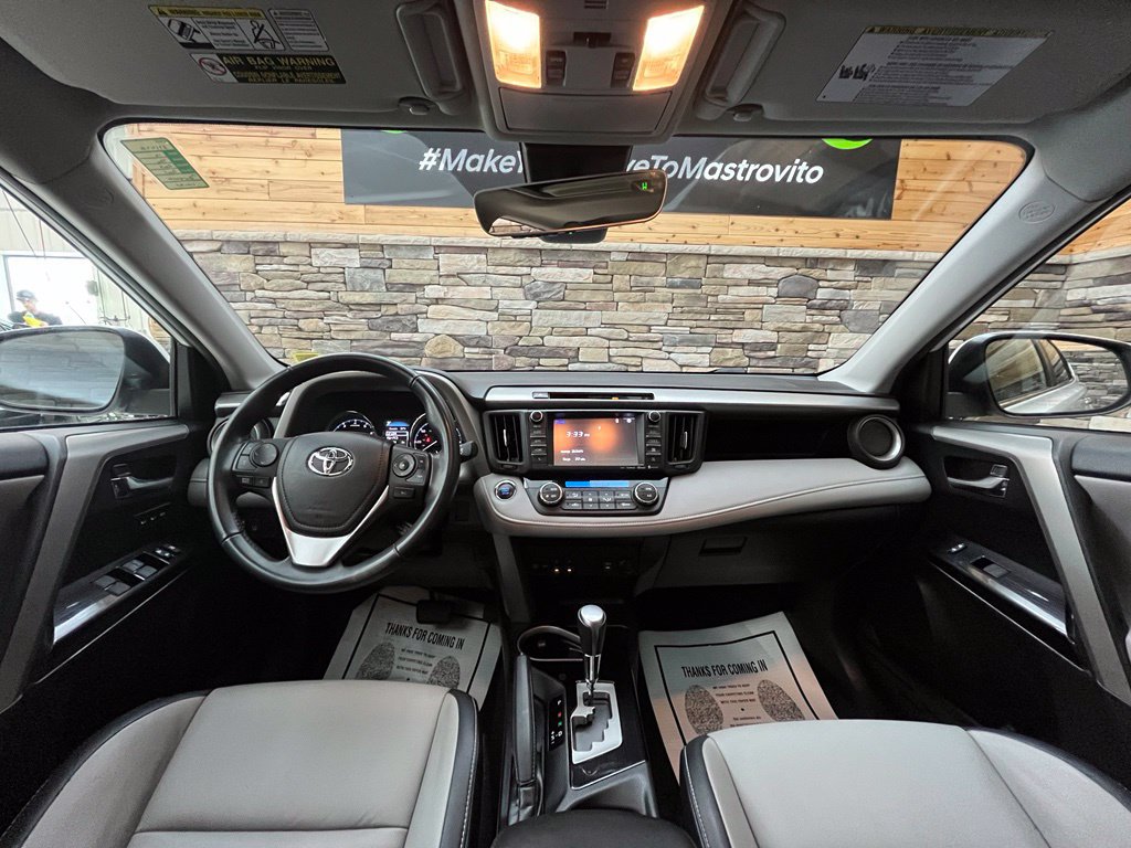 Used 2016 Toyota RAV4 Limited AWD/4WD image 28