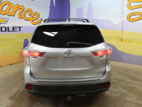 Used 2016 Toyota Highlander Limited AWD/4WD image 7