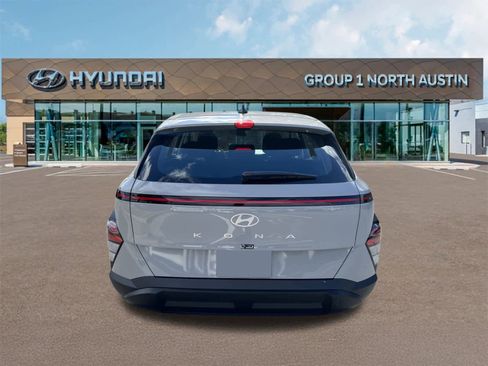 New 2026 Hyundai Kona SE image 6