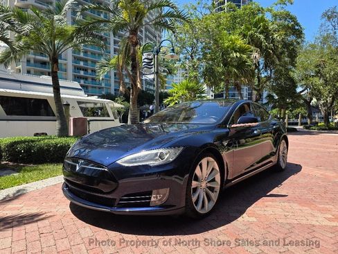 Used 2015 Tesla Model S 85D AWD/4WD image 34