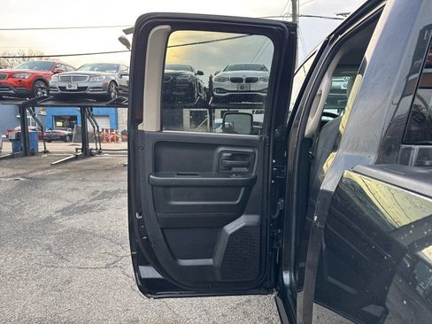Used 2016 RAM 1500 Express image 10