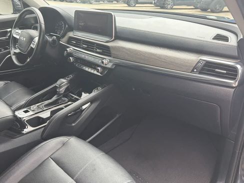 Used 2022 Kia Telluride SX FWD image 13