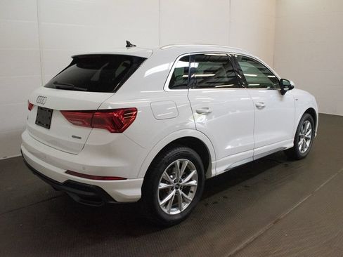 Used 2021 Audi Q3 2.0T Premium w/ Convenience Package AWD/4WD image 4