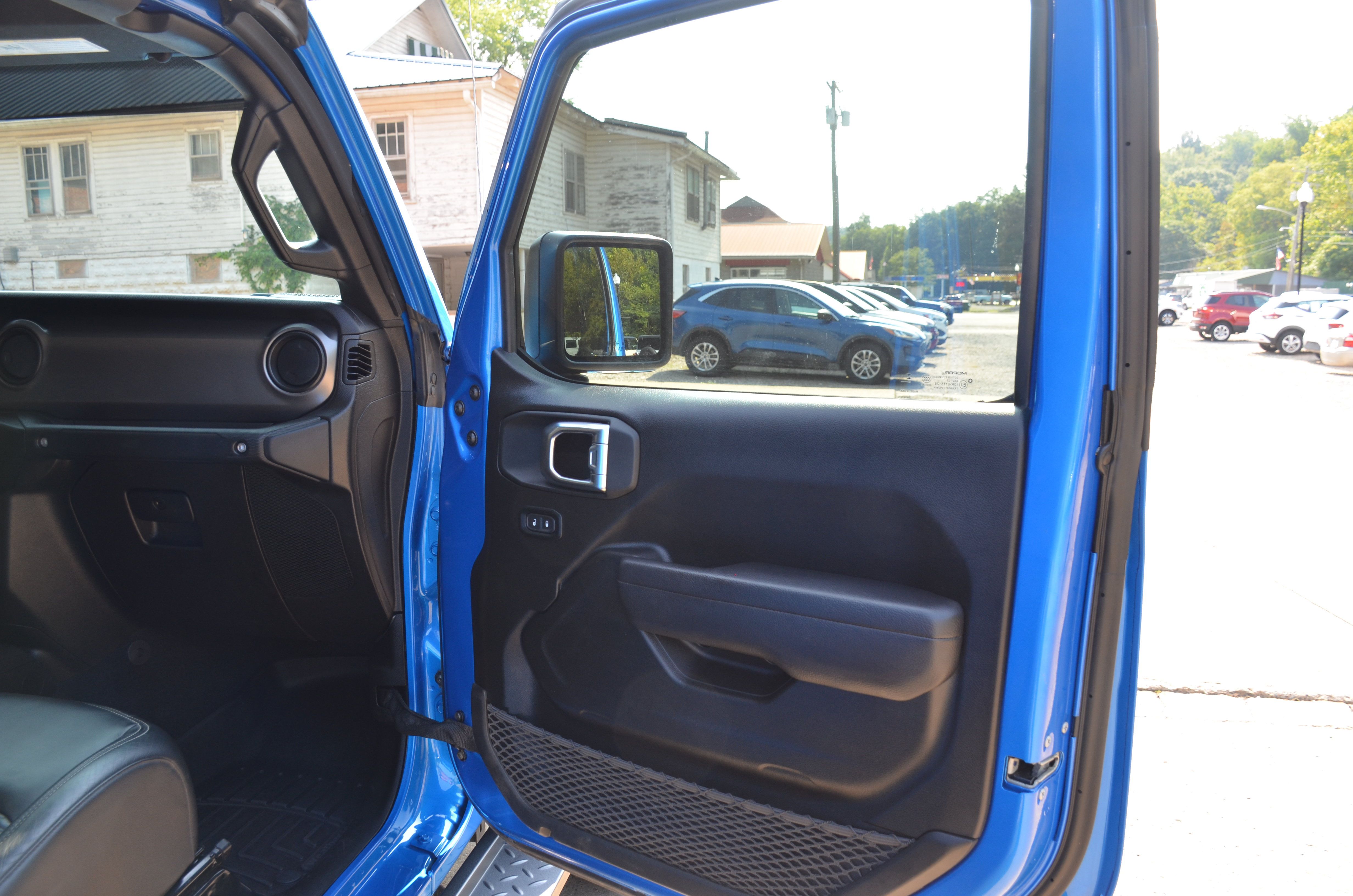 Used 2023 Jeep Gladiator Sport AWD/4WD image 33
