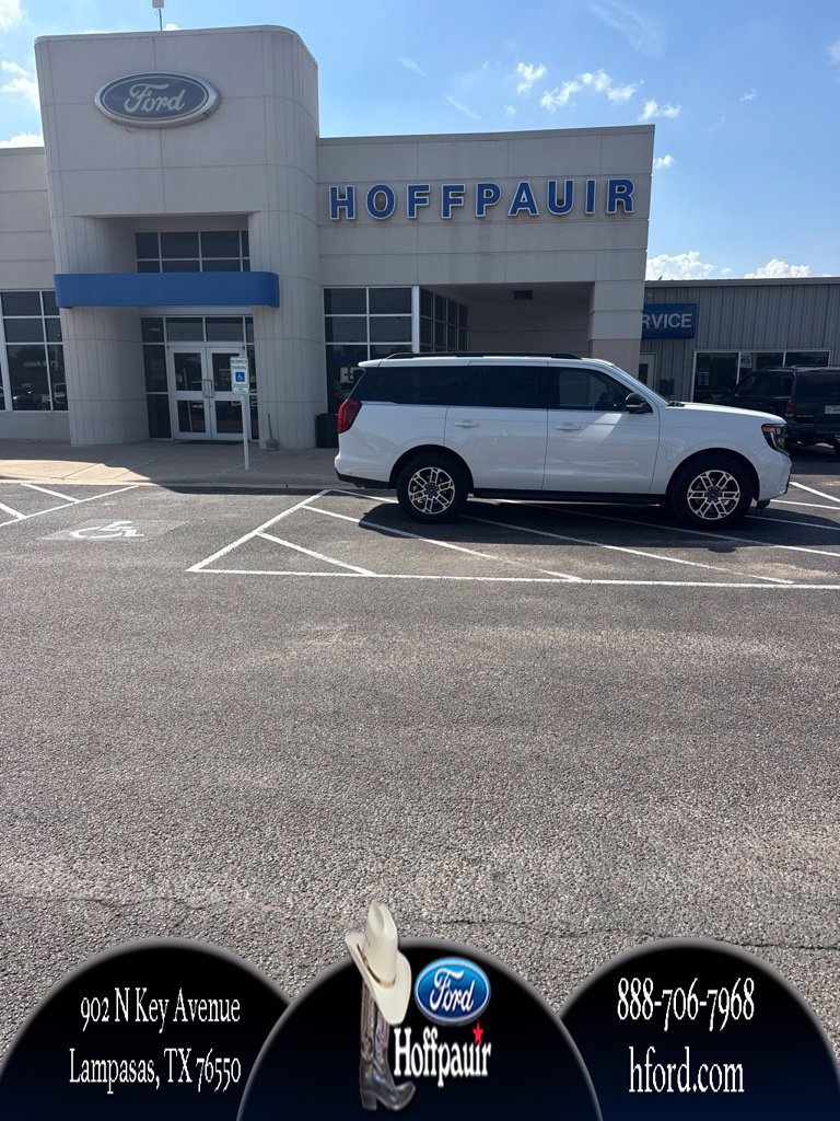 Used 2025 Ford Expedition Active RWD image 1