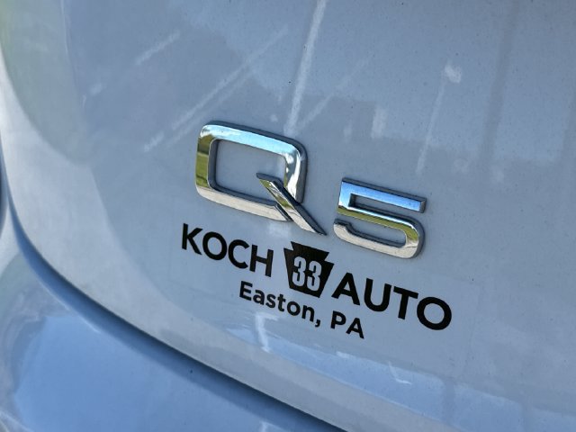 Used 2023 Audi Q5 2.0T Premium w/ Convenience Package AWD/4WD image 18