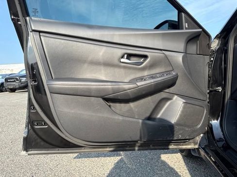 Used 2024 Nissan Sentra SV w/ All-Weather Package FWD image 23