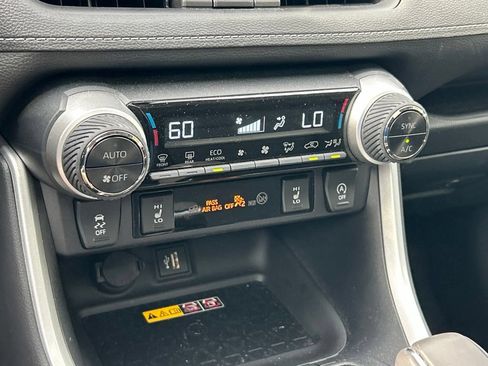 Used 2025 Toyota RAV4 XLE Premium w/ Weather Package FWD image 35