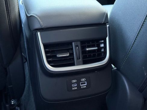 Certified 2025 Subaru Outback Onyx Edition AWD/4WD image 26