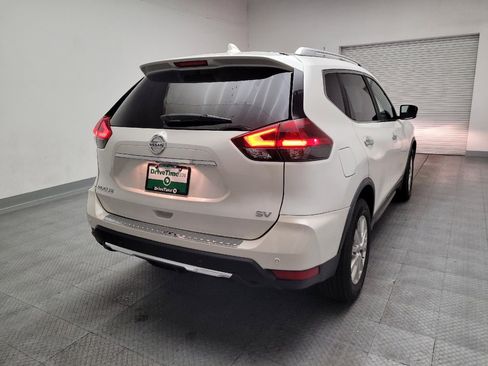 Used 2020 Nissan Rogue SV FWD image 7