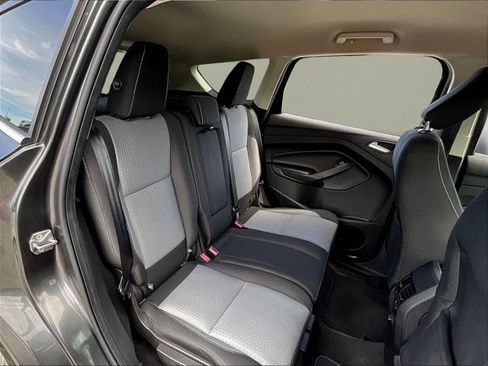 Used 2019 Ford Escape SE FWD image 28