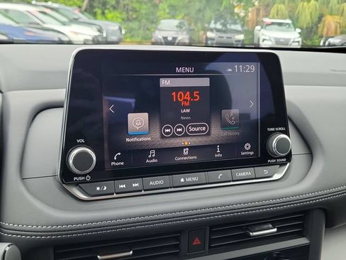 Certified 2026 Nissan Rogue SV FWD image 26