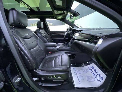 Used 2022 Cadillac XT6 Premium Luxury w/ Platinum Package image 31