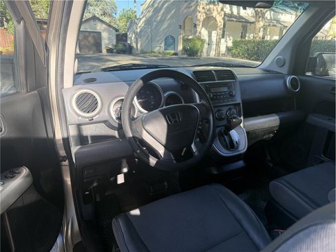 Used 2004 Honda Element EX image 9